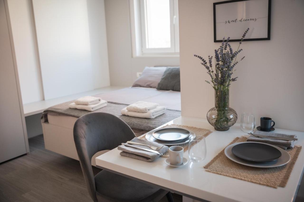 Villa Capris Apartments Копер Екстер'єр фото